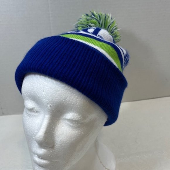 Seaworld Rescue Beanie Winter Sock Knit Hat Cap Blue Green White Pom Pom - Picture 2 of 7